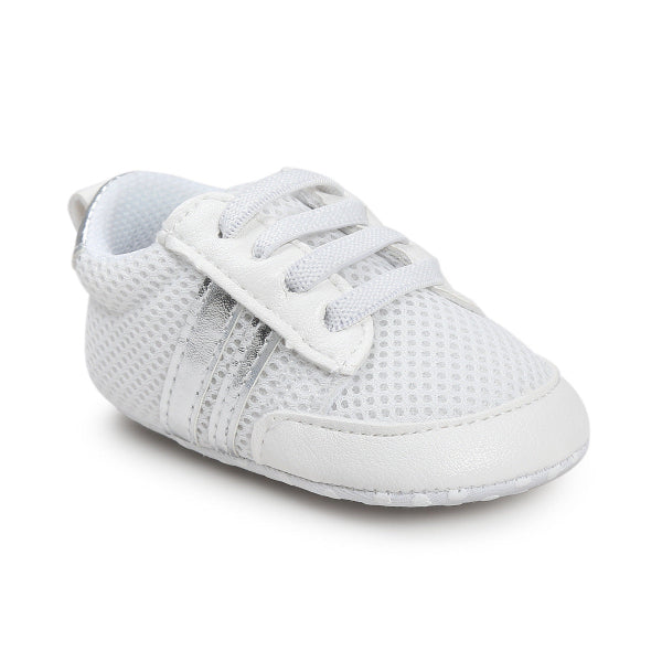 Infant Mocassins Silver and White